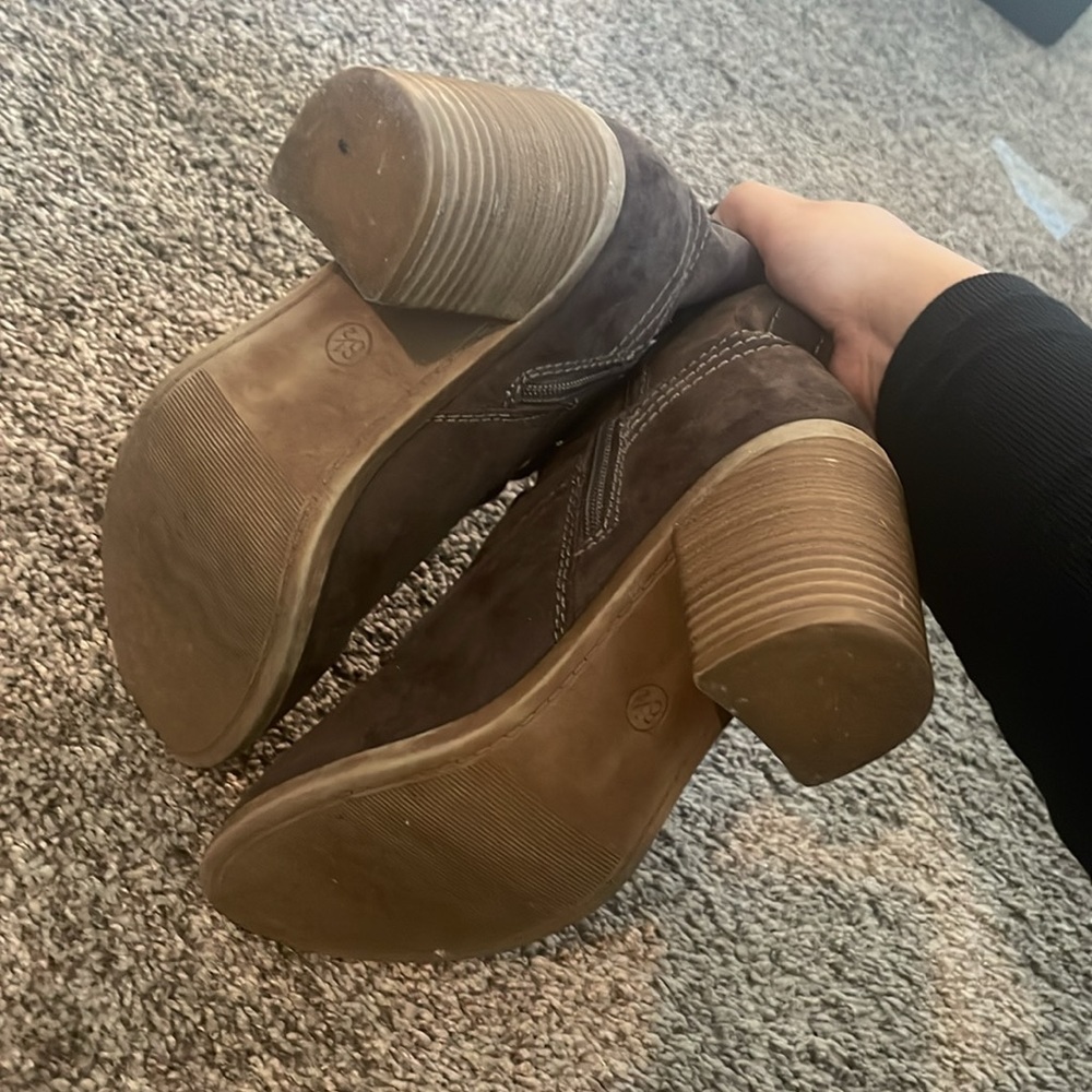 Booties - Picture 4 of 4